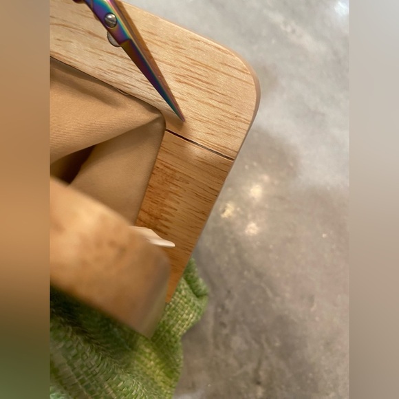 Francesca’s Florence Pleated Wood Frame Clutch Interior Pocket - Picture 8 of 12